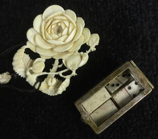 Carved ivory pendant & miniature dominoes